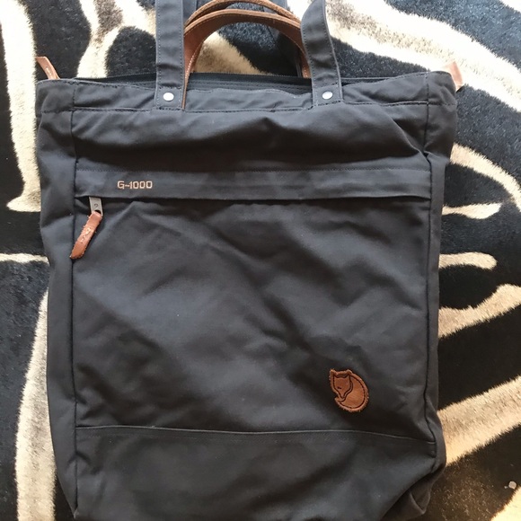 Fjallraven tote no 1 black converts to backpack - Picture 4 of 7